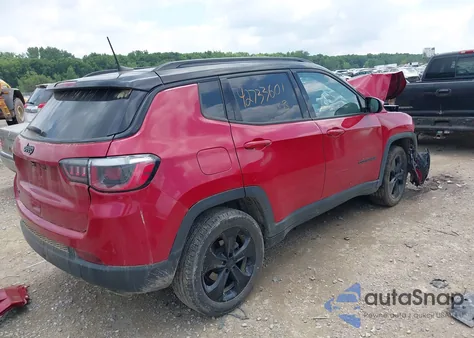 2018 Jeep Compass Altitude 4X4 z USA, uszkodzony, nr VIN 3C4NJDBB8JT304061